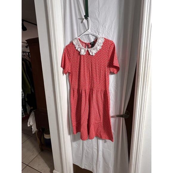 Teenage Runaway Red White Floral And Skull Print Doily Collar Mini Dress Size Lg - Picture 2 of 5